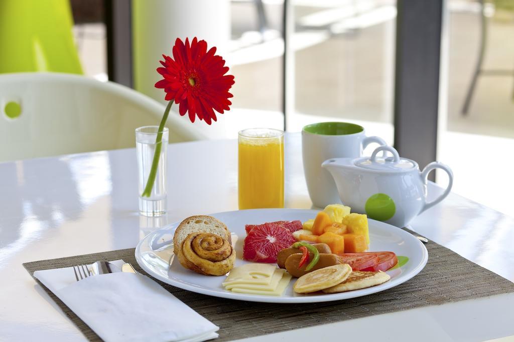 Hotel Park By Radisson Yas Island Abu Dhabi